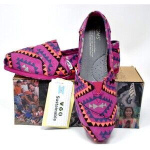 Toms Womens Classics Magenta Indo Geometric Round Toe Slip On Loafer Size 6